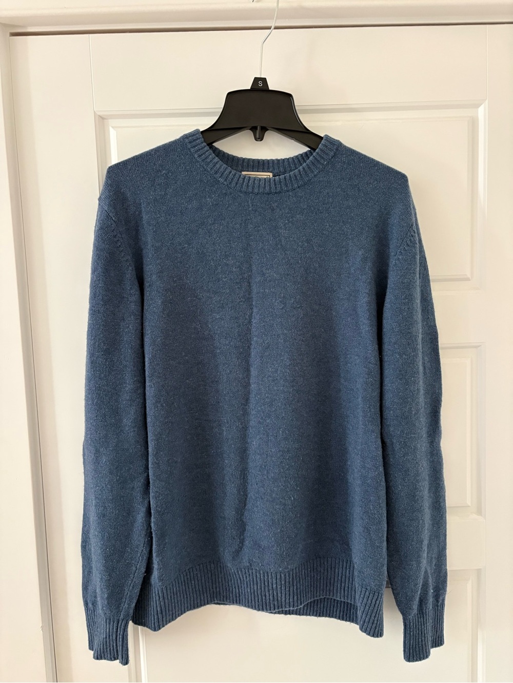 Vintage L.L. Bean Men's Blue Lambswool Sweater